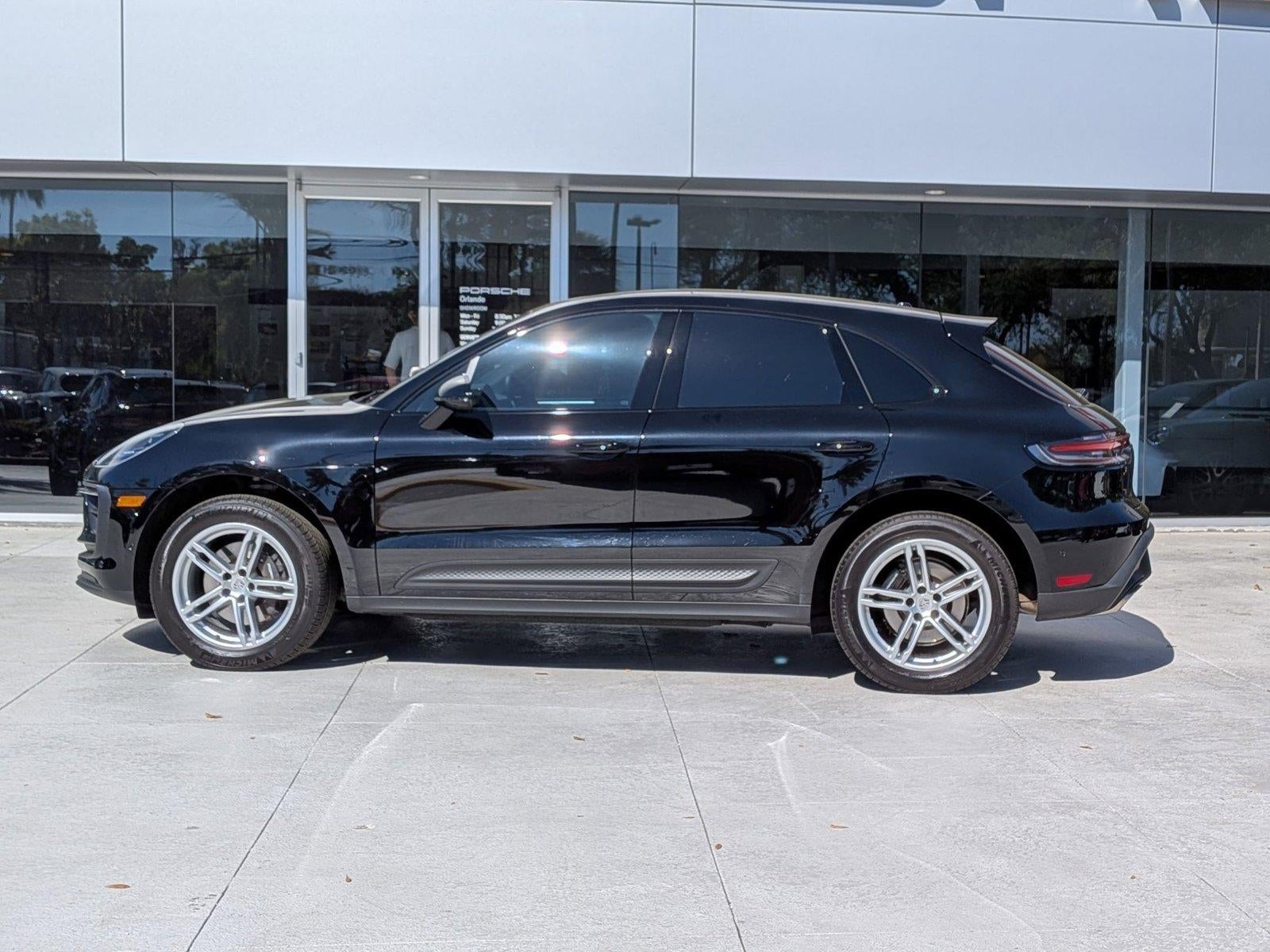 2023 Porsche Macan AWD