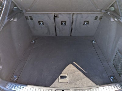 2023 Porsche Macan AWD