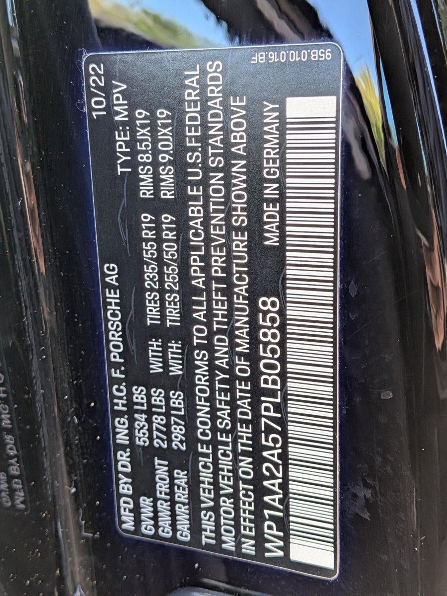 2023 Porsche Macan AWD