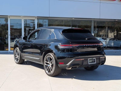 2025 Porsche Macan T AWD