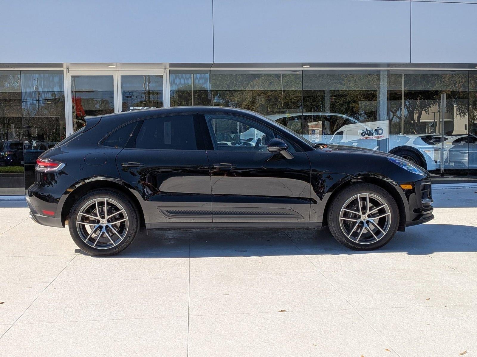2025 Porsche Macan T AWD
