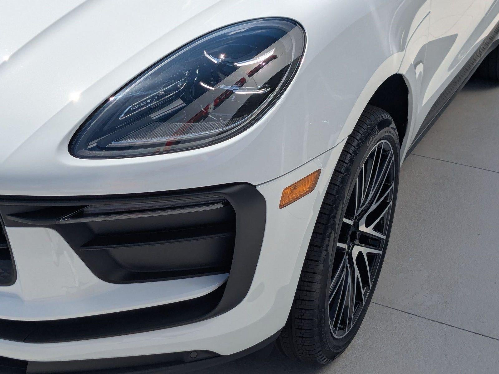 2026 Porsche Macan AWD