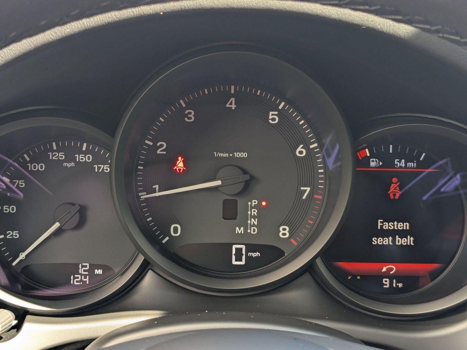 2026 Porsche Macan AWD