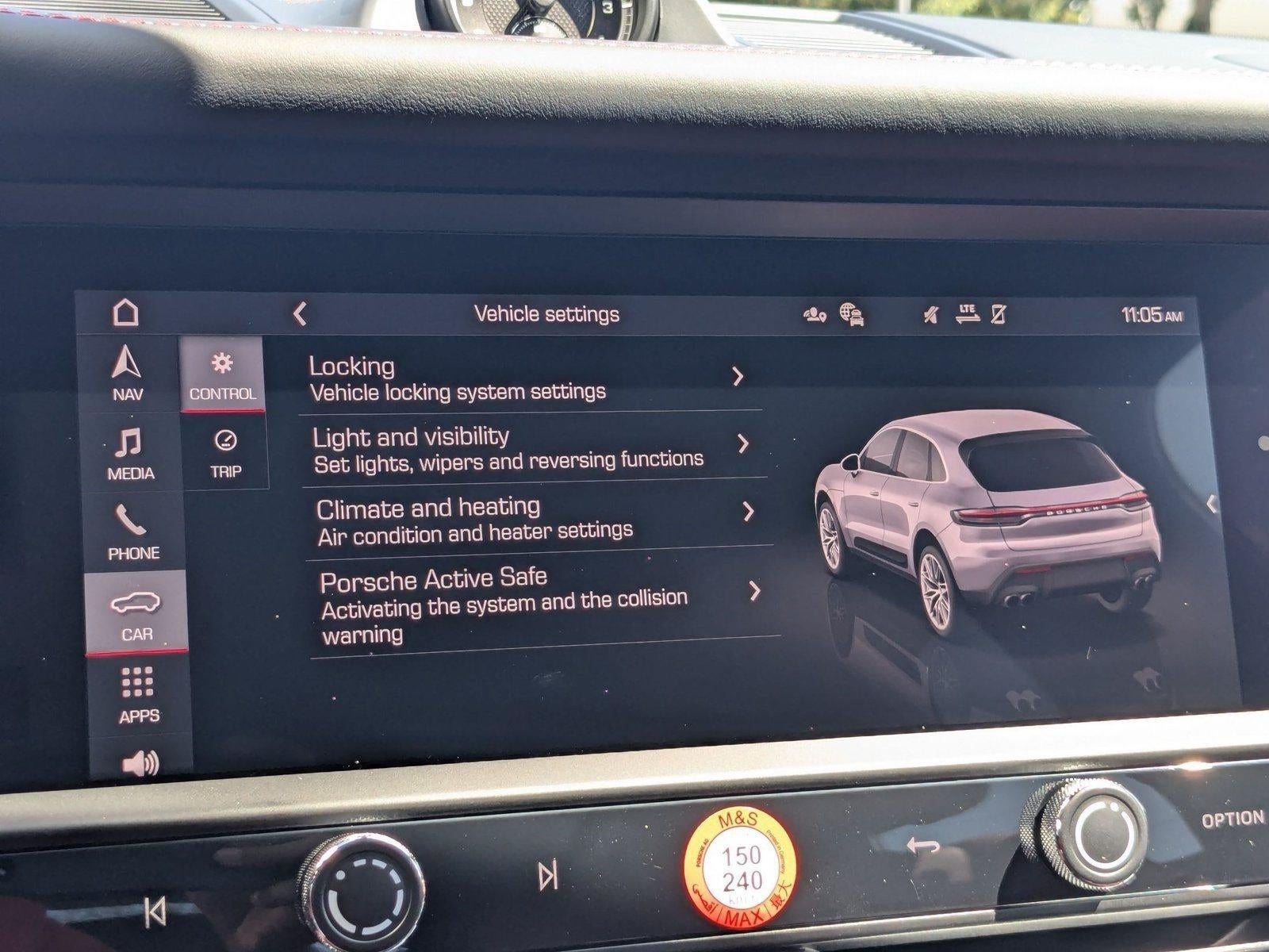 2026 Porsche Macan AWD