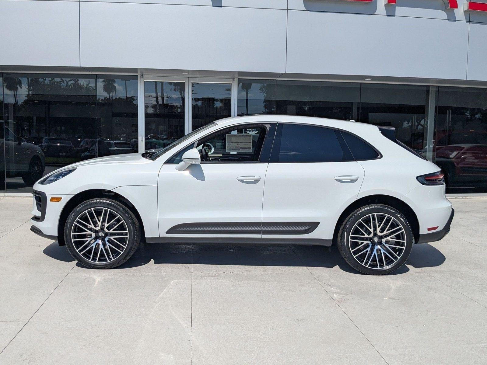 2026 Porsche Macan AWD