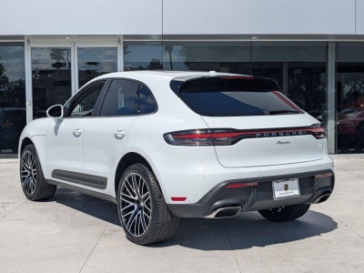 2026 Porsche Macan AWD