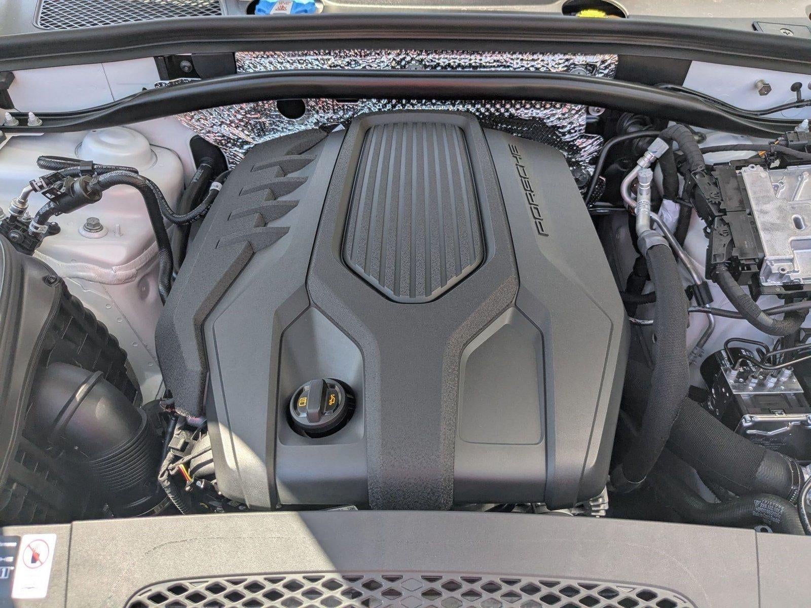 2026 Porsche Macan AWD