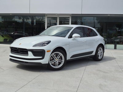 2023 Porsche Macan AWD