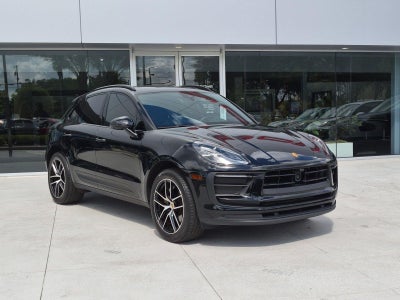 2023 Porsche Macan AWD