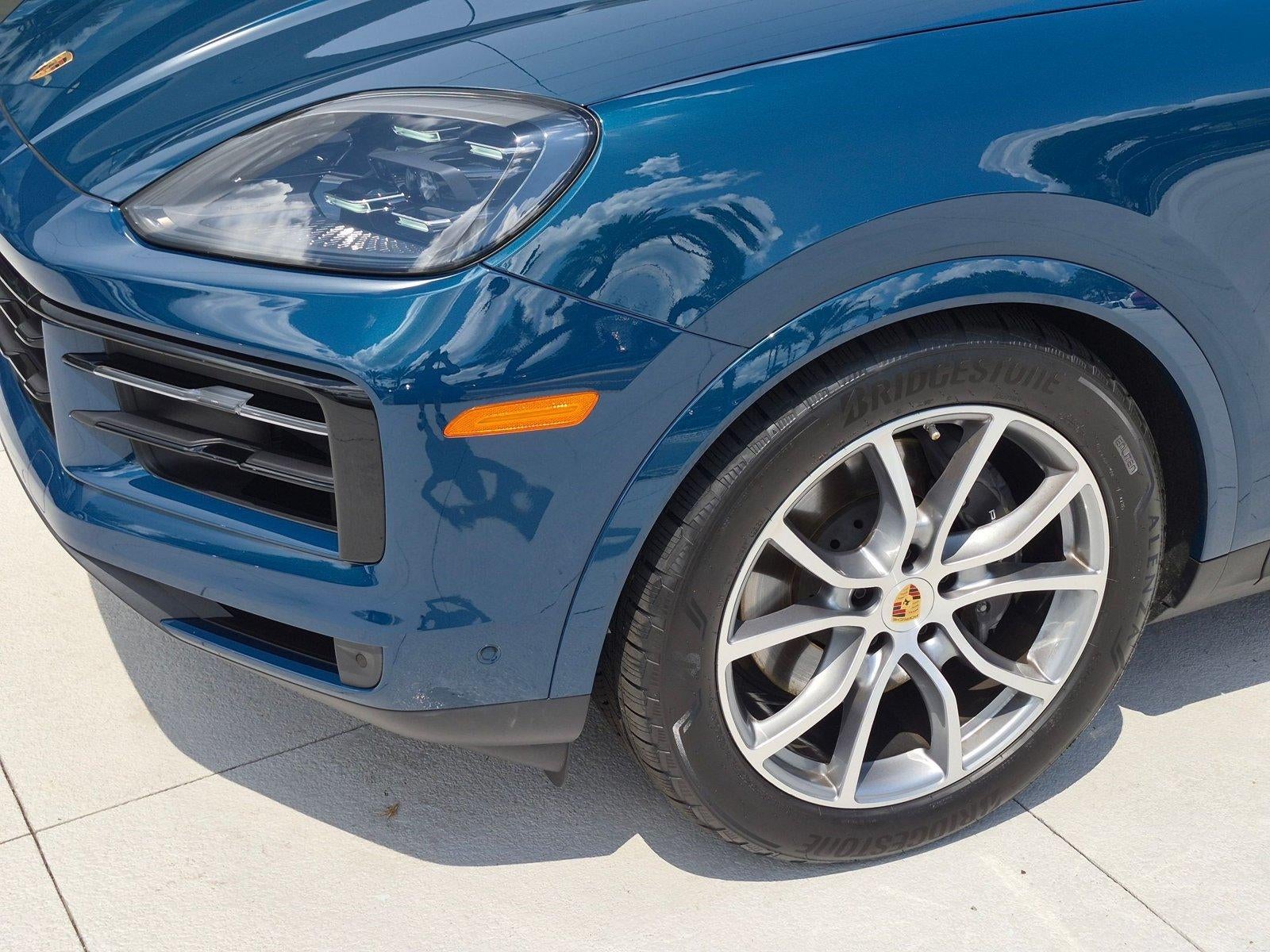 2025 Porsche Cayenne AWD