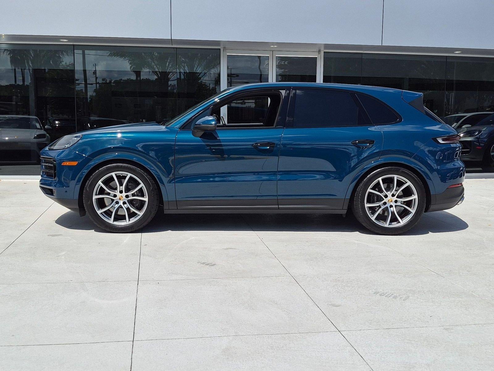 2025 Porsche Cayenne AWD