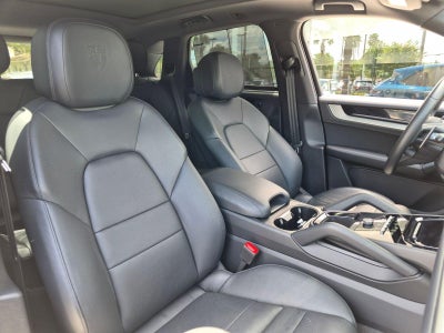 2025 Porsche Cayenne AWD