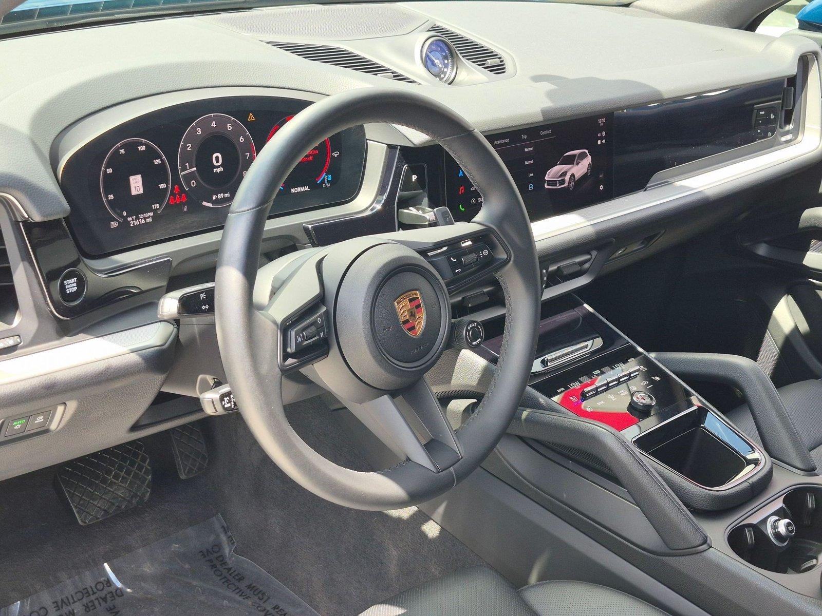 2025 Porsche Cayenne AWD