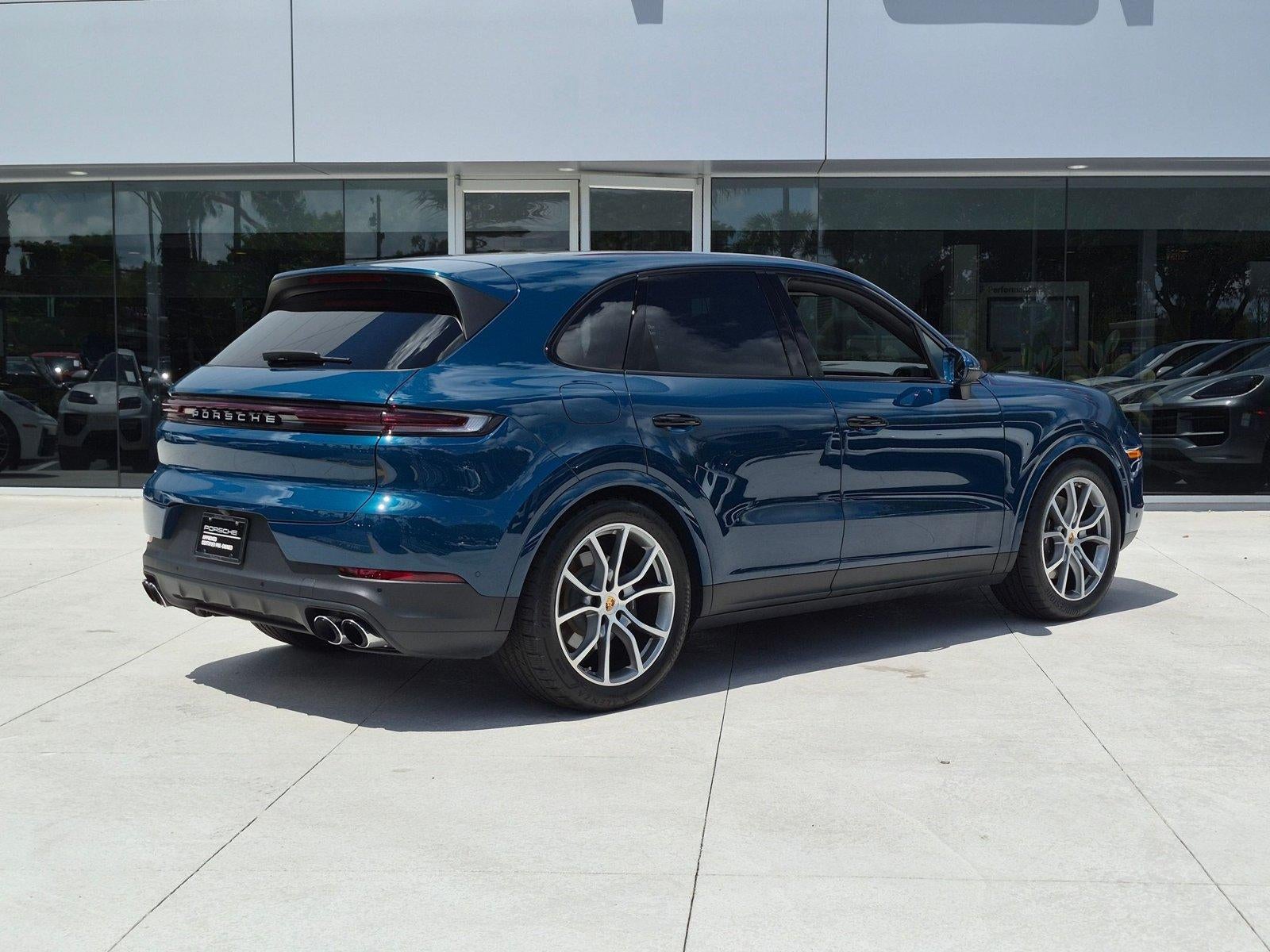 2025 Porsche Cayenne AWD