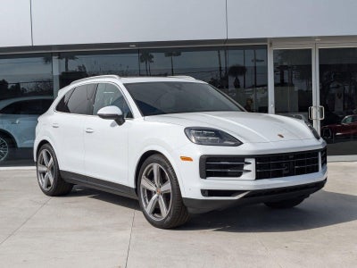 2025 Porsche Cayenne AWD