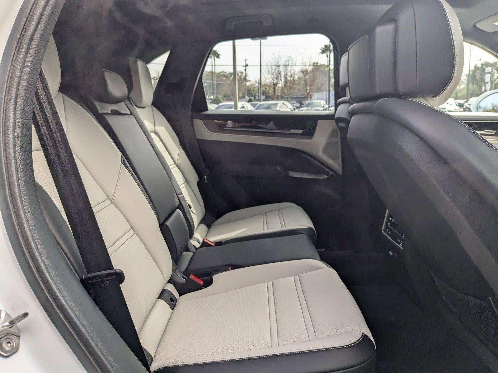 2025 Porsche Cayenne AWD