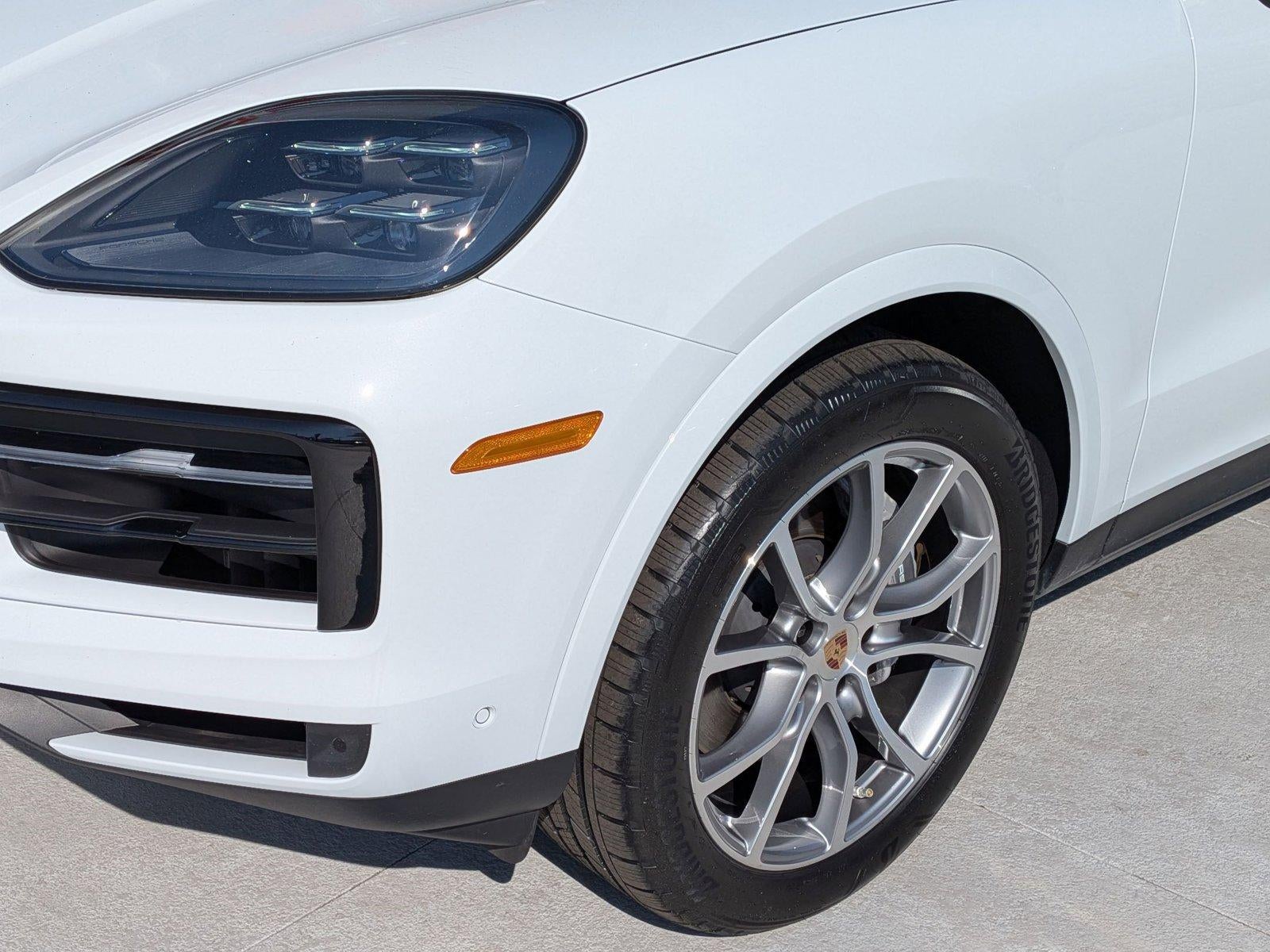 2025 Porsche Cayenne AWD