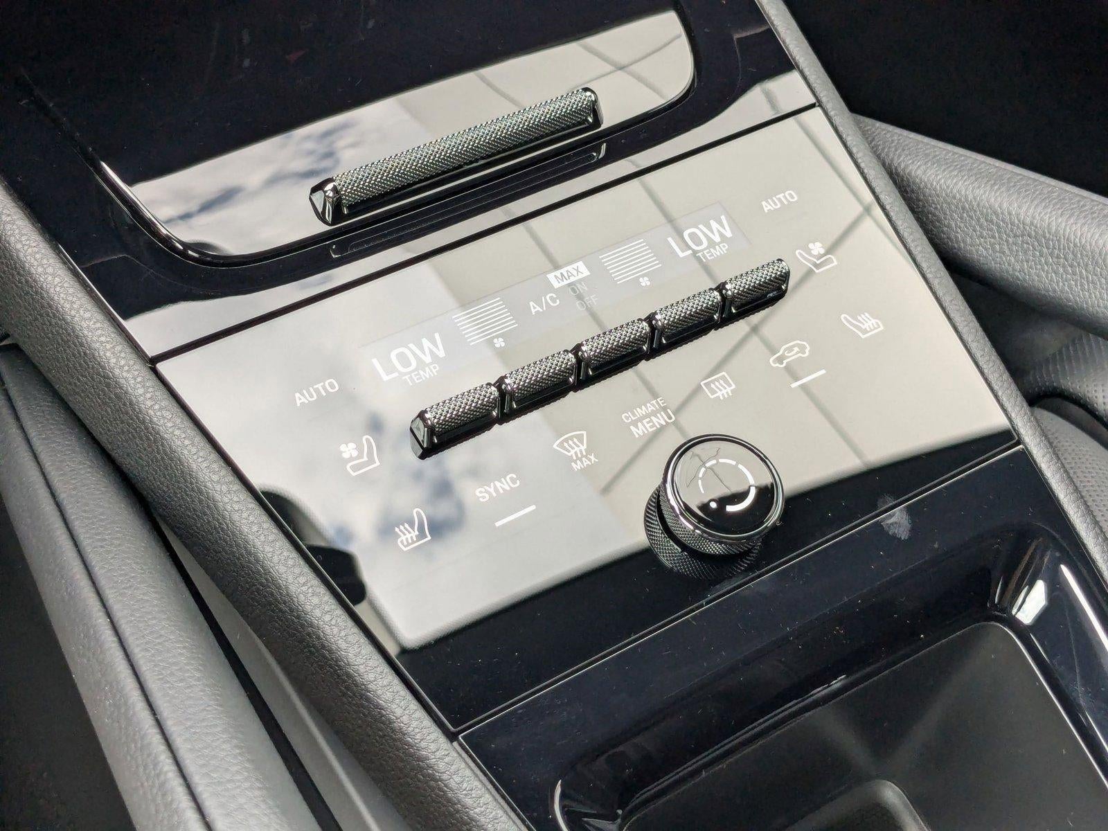 2025 Porsche Cayenne AWD