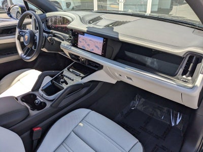 2025 Porsche Cayenne AWD