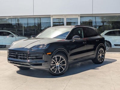 2025 Porsche Cayenne AWD