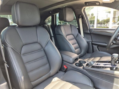 2026 Porsche Macan GTS AWD