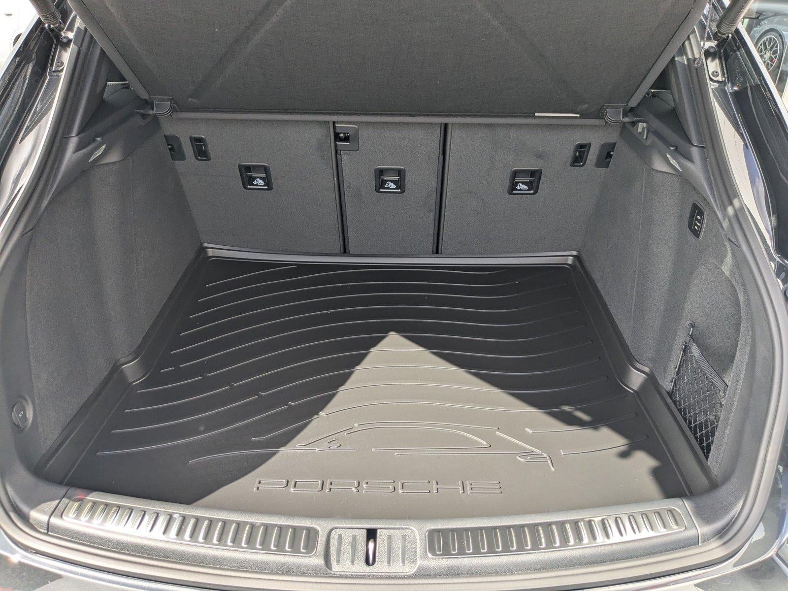 2025 Porsche Macan S AWD