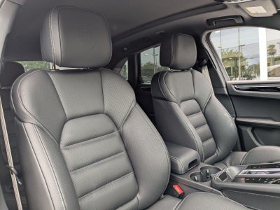2025 Porsche Macan S AWD