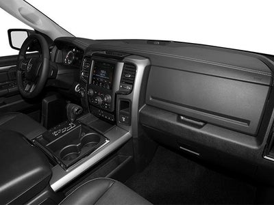 2013 RAM 1500 2WD Crew Cab 5.7 Ft Box Laramie