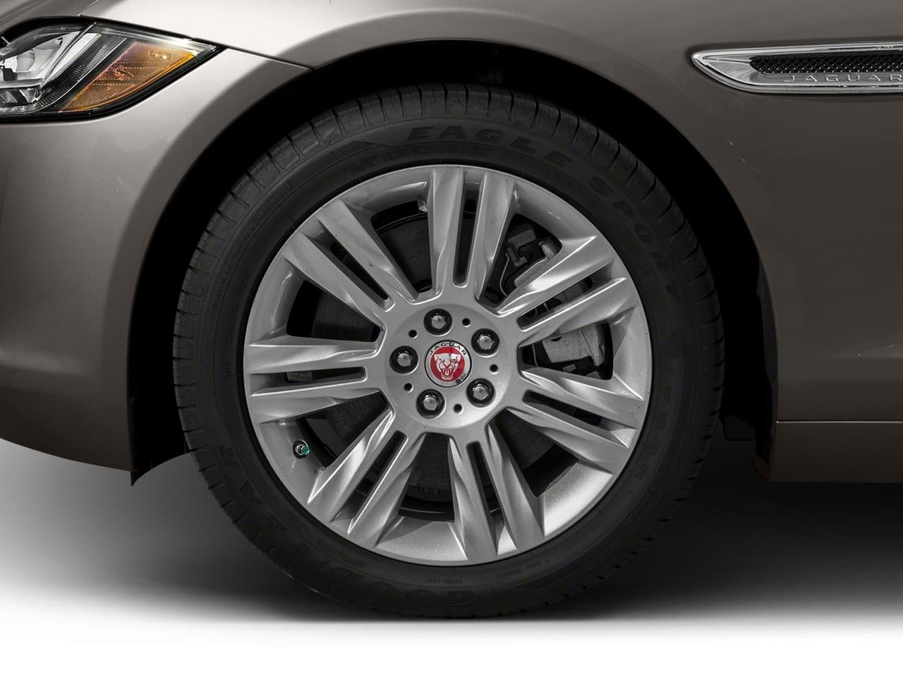 2018 Jaguar XF Sedan 25t Premium RWD