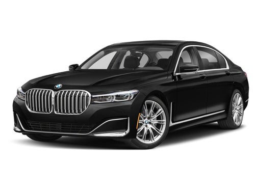 2022 BMW 740i Sedan