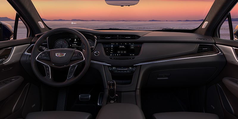 2024 Cadillac XT5 side view