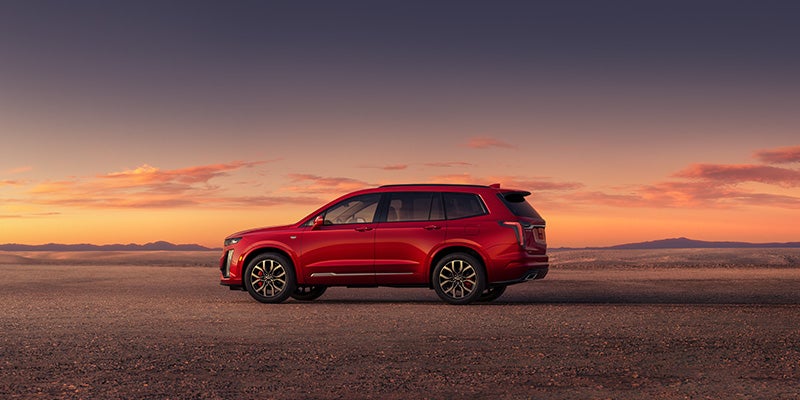 2023 XT6