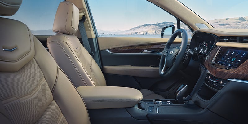 XT6 Cadillac model displays its luxurious interior seating, emphasizing modern design