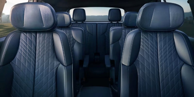 2026 Cadillac VISTIQ 33-Inch Curved Display